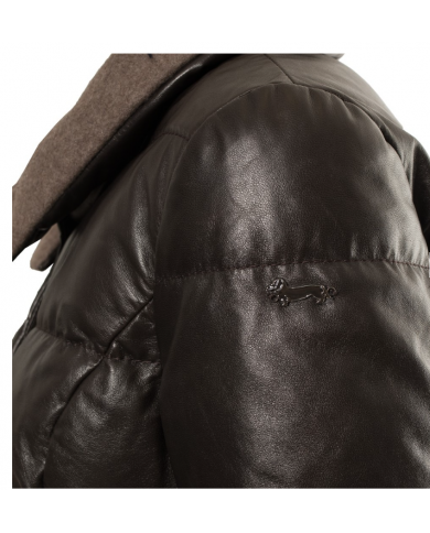 Harmont & Blaine X073_P0D04-85082_703