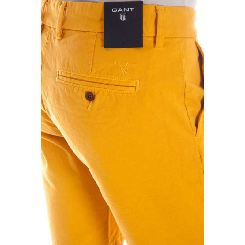 PANTALONES BERMUDA DE HOMBRE GANT AMARILLOS
